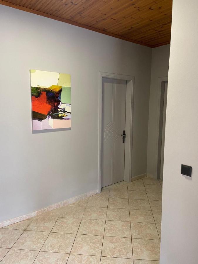 Hotel Lili Sarandë Esterno foto